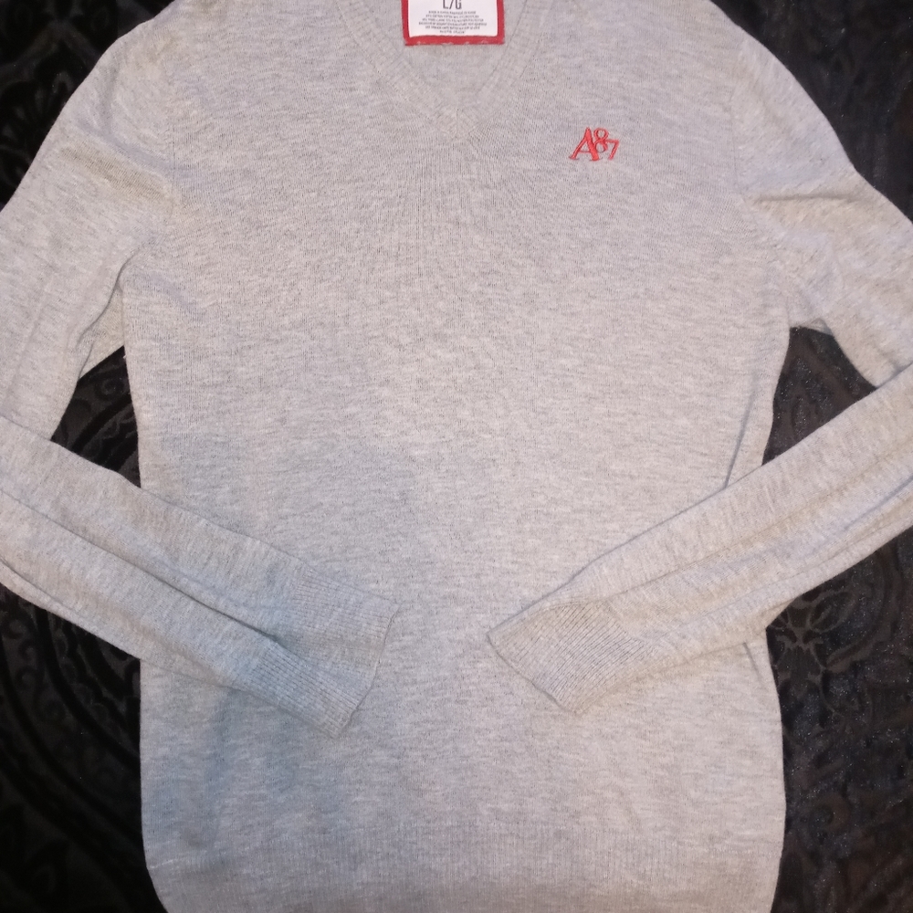 3 men's size large Aeropostale sweaters